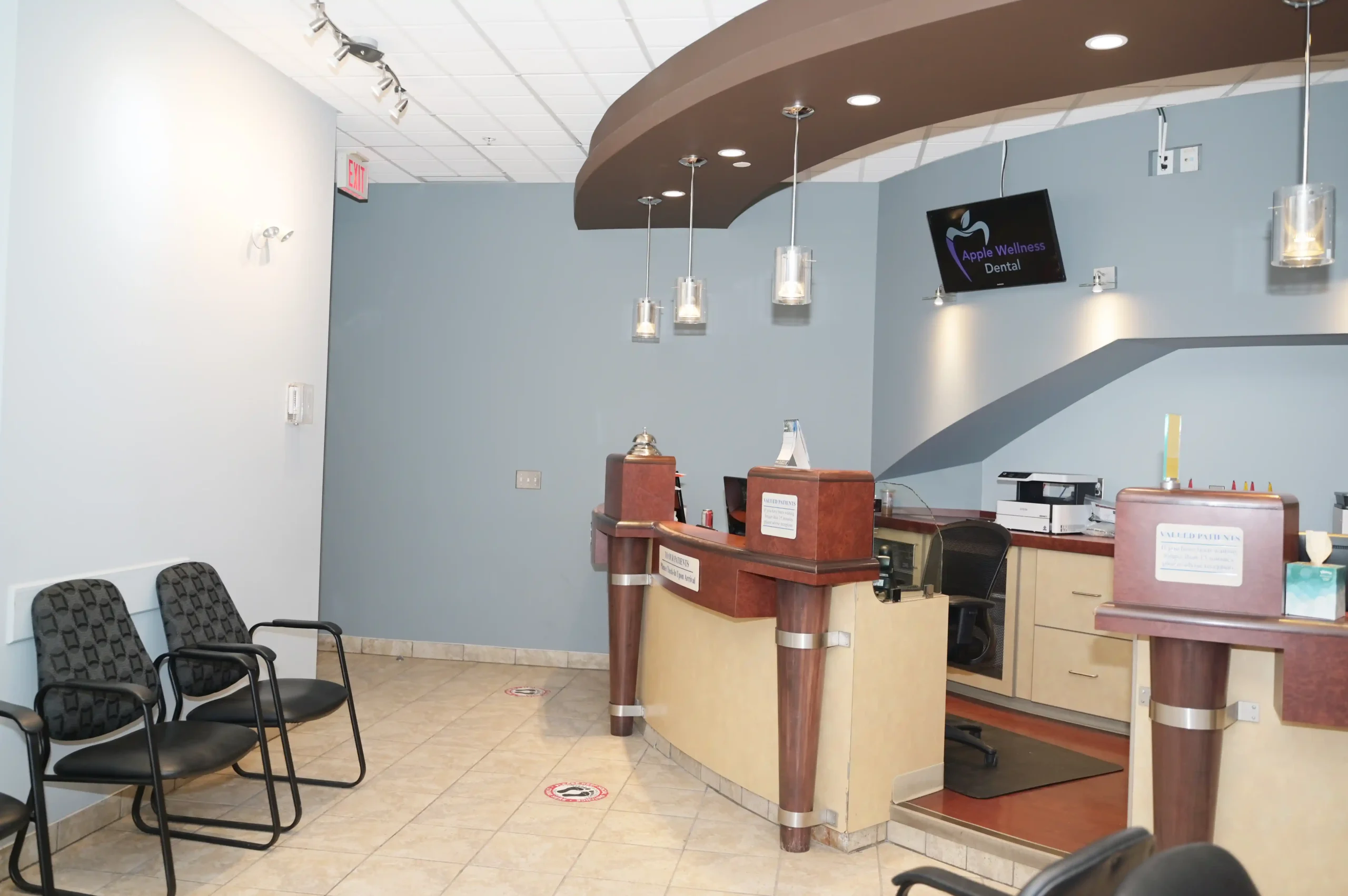 Apple Wellness Dental Front Desk
